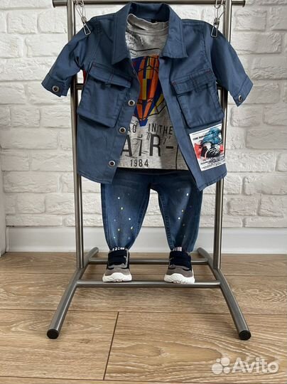 Детский комплект с джинсами для мальчика