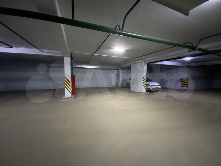 Машиноместо, 15 м²