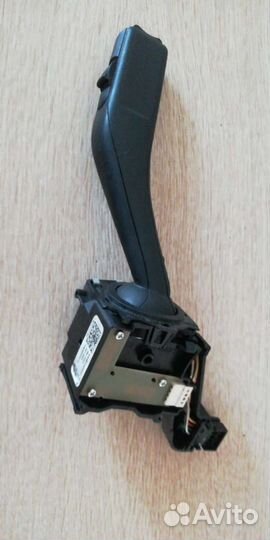 Подрулевой переключатель дворников Skoda VW