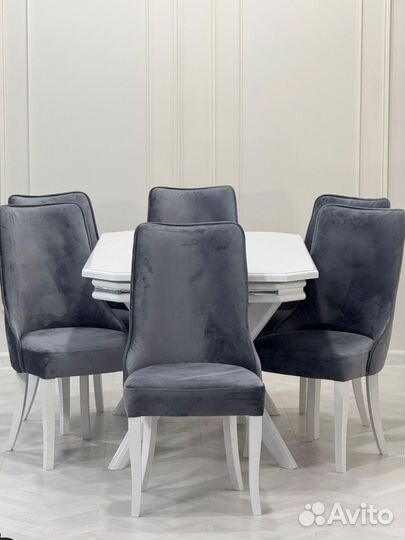 Комплект стол и стулья. В наличии