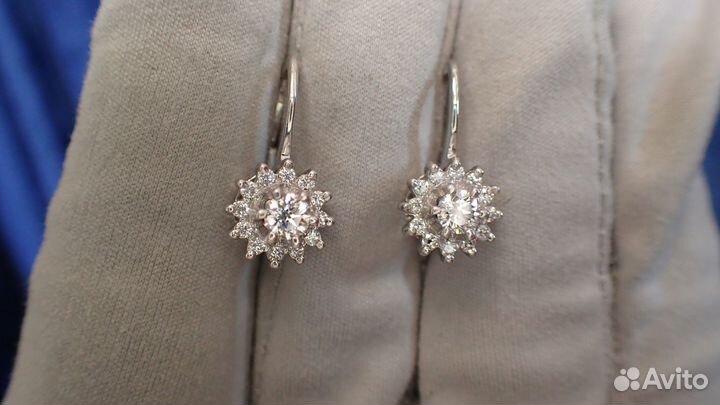 Золотые серьги эпл Якутские бриллианты