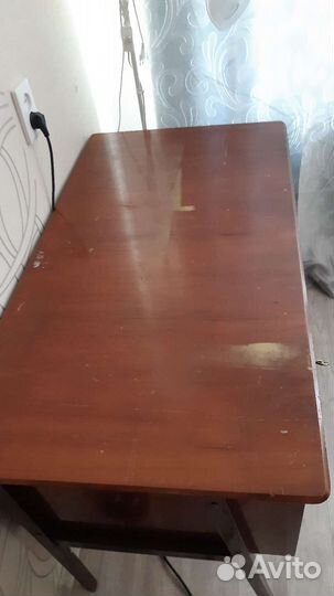 Письменный стол, Румыния