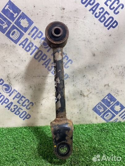 Рычаг подвески задний правый Toyota Mark X седан