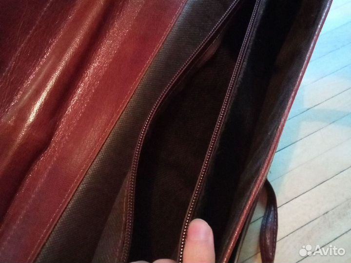 Мужской кожаный портфель