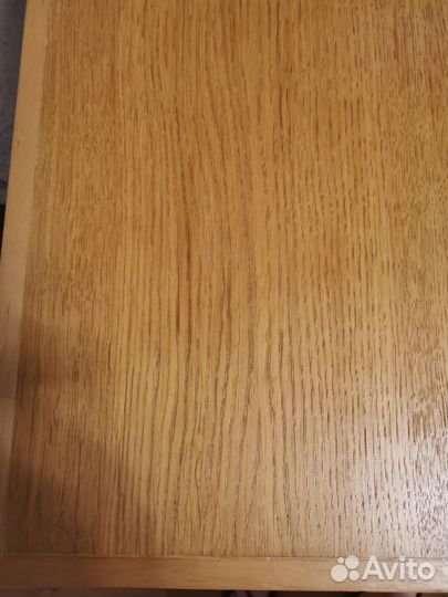 Стол обеденный