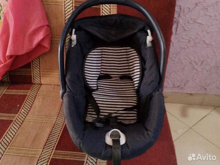 Продаю автокресло детское с рождения до 18кг
