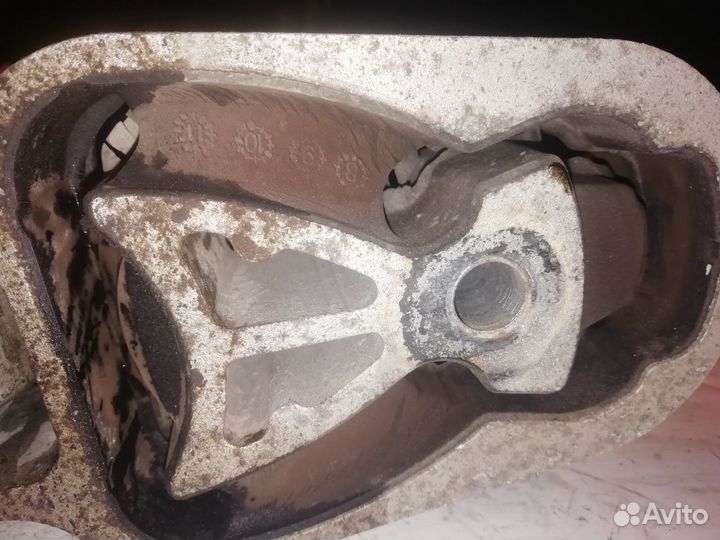 Опора АКПП Вольво XC60