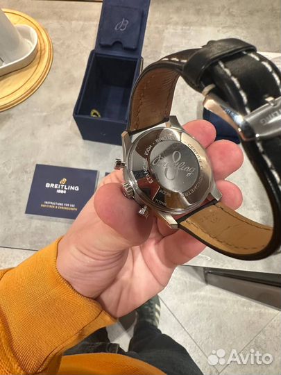 Часы Breitling Aviator 8 Chronograph 43