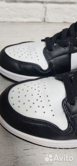 Nike air jordan 1 mid