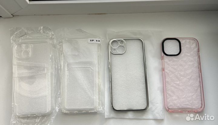 Чехлы на iPhone 13