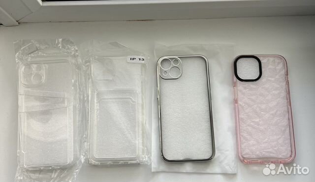 Чехлы на iPhone 13
