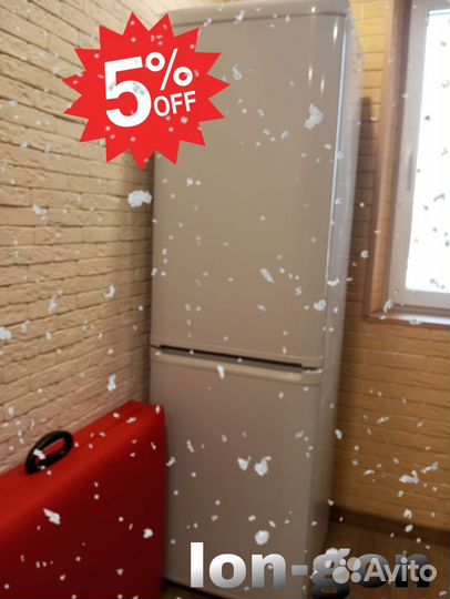 Холодильник ariston