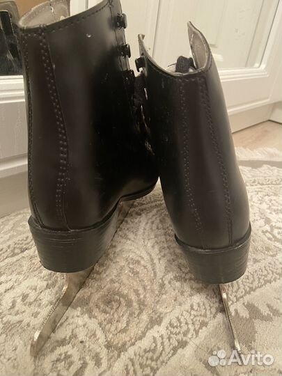 Фигурные коньки graf 32