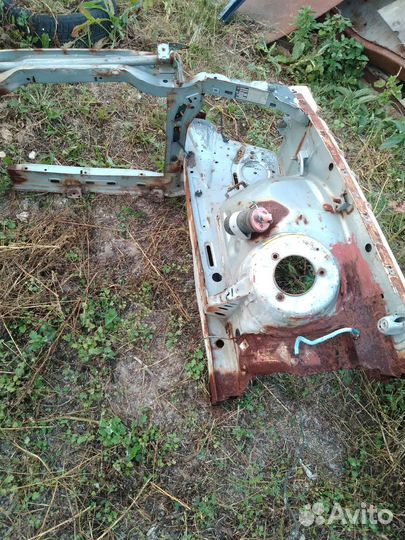 Передняя правая четверть на бмв Е-30