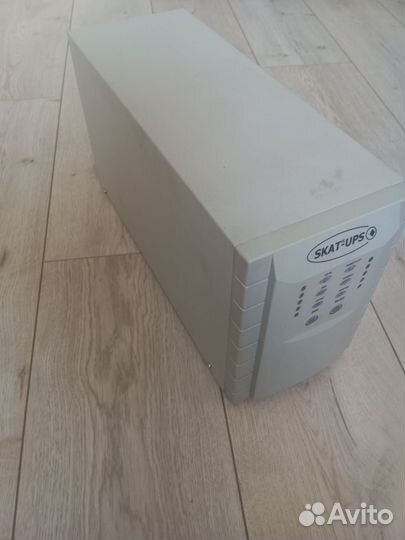 Истoчник беcпeребойного питания skat-UPS 1000 ватт