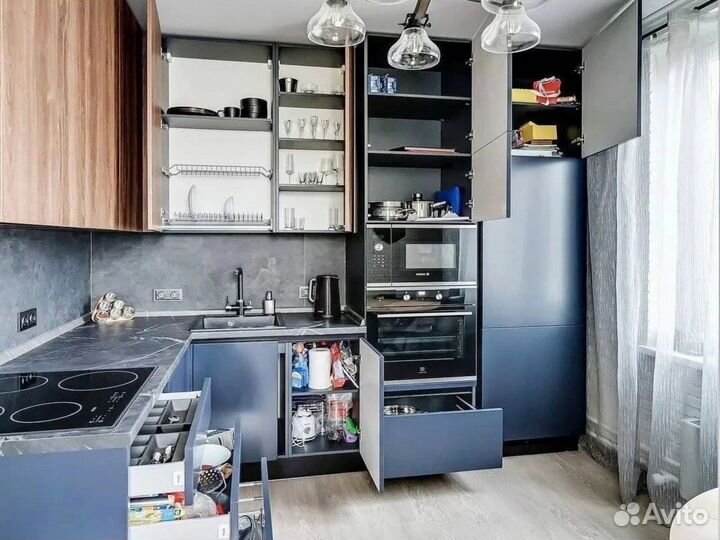 Кухонный гарнитур / Кухни на заказ