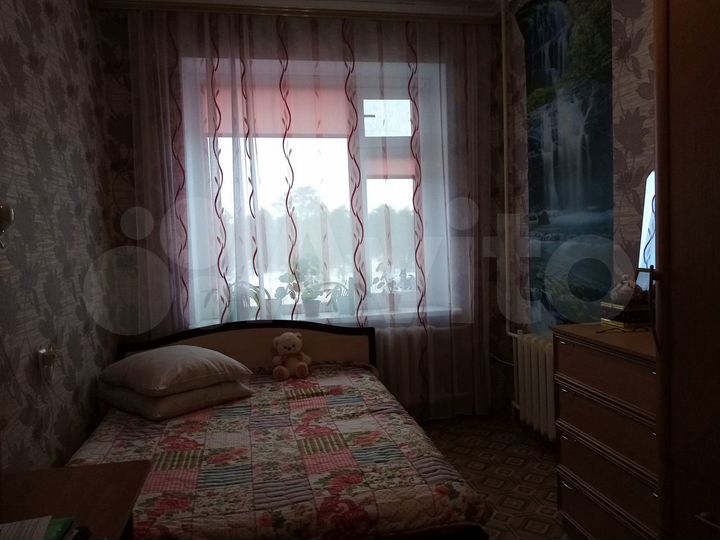 3-к. квартира, 82 м², 2/4 эт.