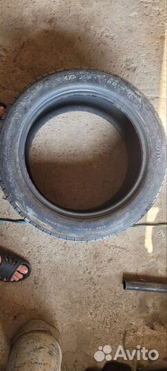 Goodyear EfficientGrip SUV 4x4 255/50 R19 и 285/45 R19