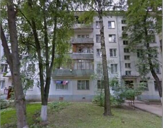 Комната 8 м² в 2-к., 1/5 эт.