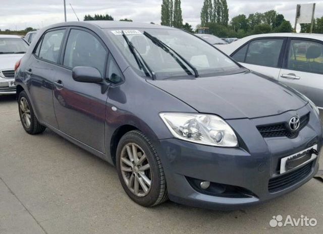 Тойота аурис 2009г. Toyota Auris 2009 1.6. Фара Тойота аурис 2009. Передние фары Тойота аурис 2009.