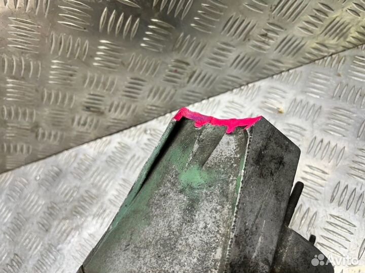 Генератор- Ssangyong Transtar OM401