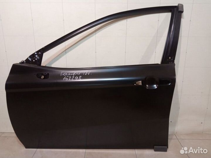 Дверь передняя левая Toyota Camry V70, XV70