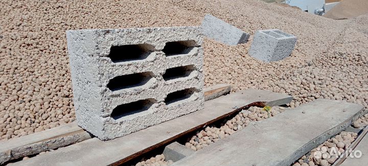 Керамзитный керамзитобетонный блок UJH9866