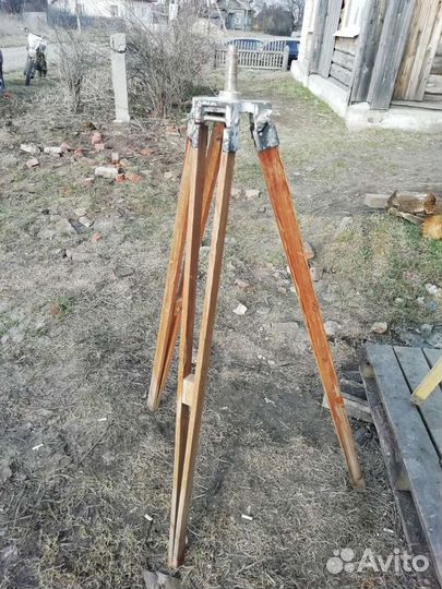 Штатив-тренога