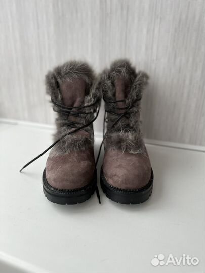 Зимняя женская обувь