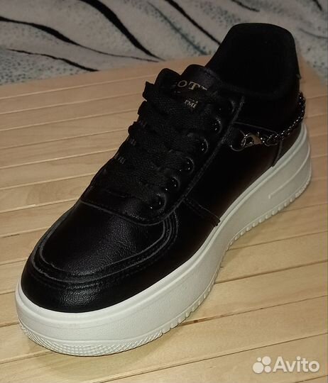 Ботинки женские 38