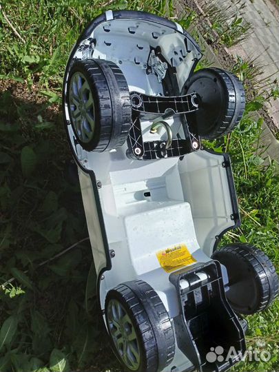 Забронирована Детская машина каталка