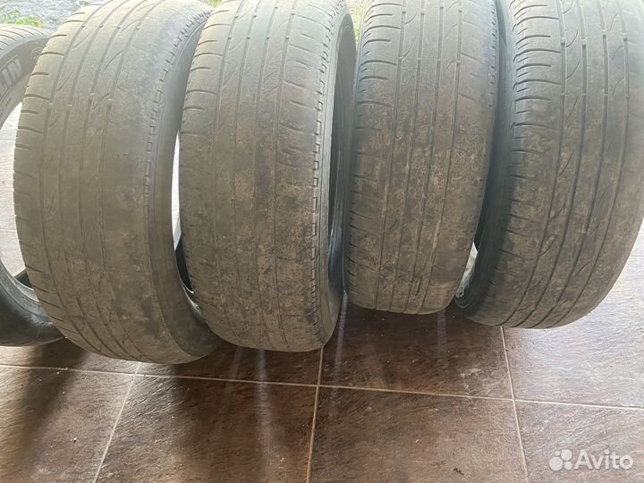 Bridgestone Dueler H/P 215/65 R16