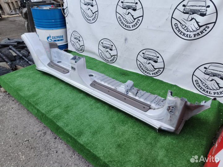 Порог кузова правый Toyota Land Cruiser Prado