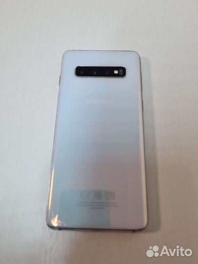 Samsung Galaxy S10, 8/128 ГБ