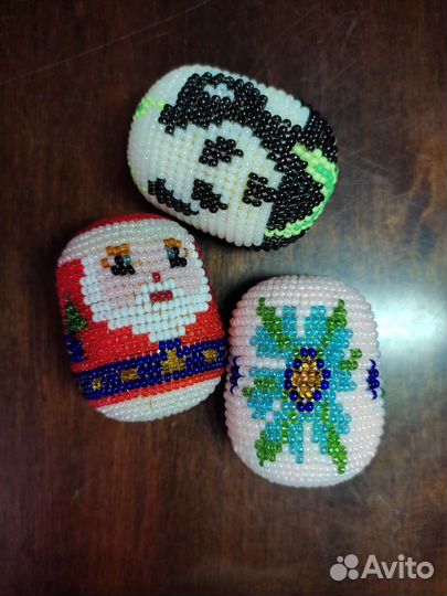 Новогодняя игрушка шар бисер