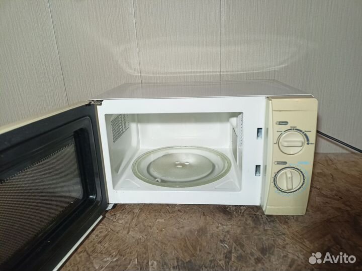 Микроволновая печь