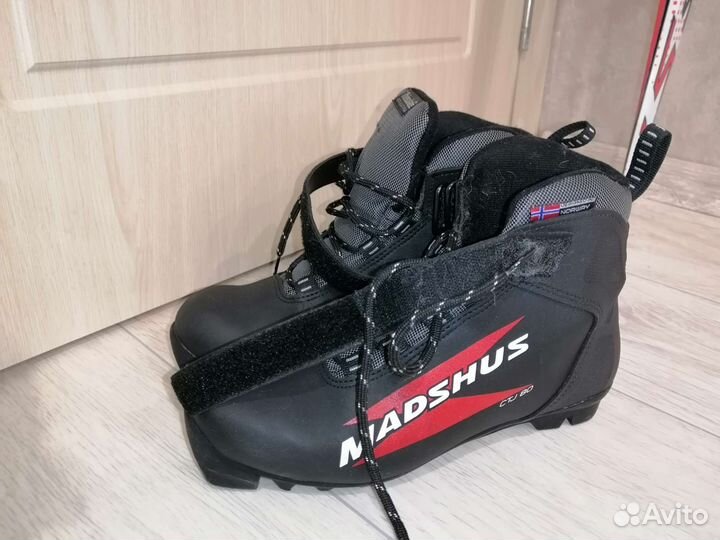 Беговые лыжи