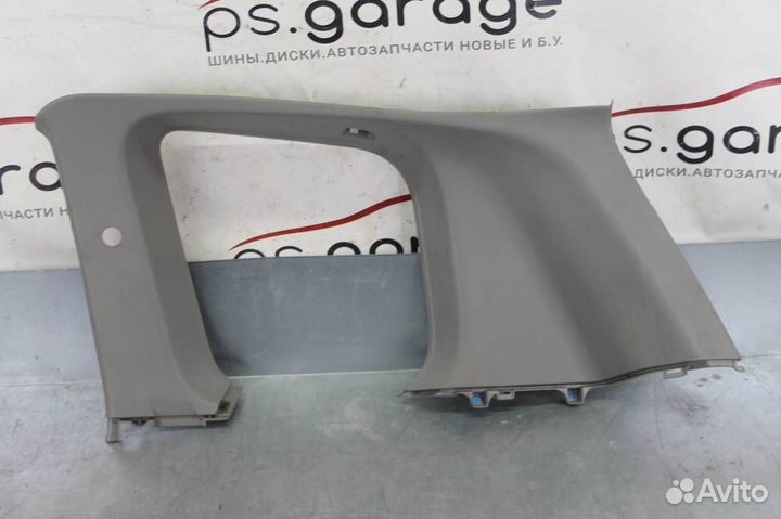 Обшивка стойки задняя правая Nissan X-Trail T30