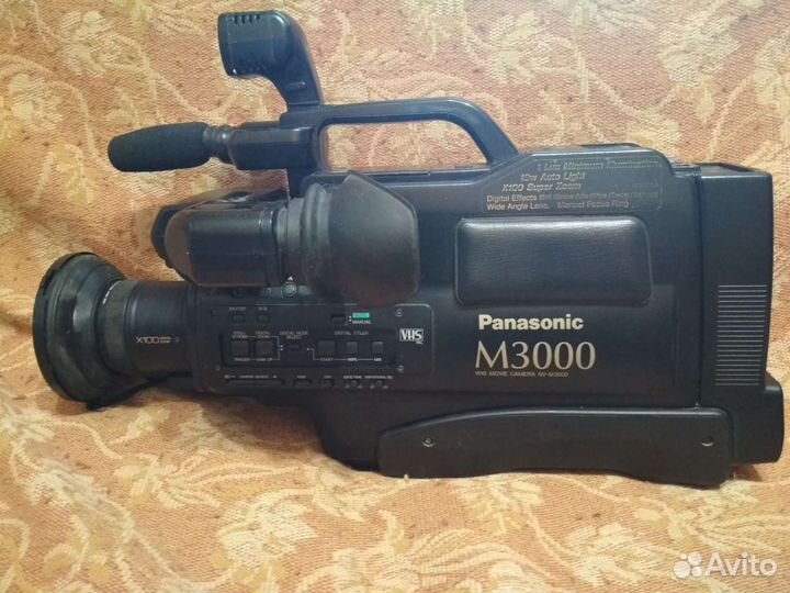Видеокамера Panasonic M3000