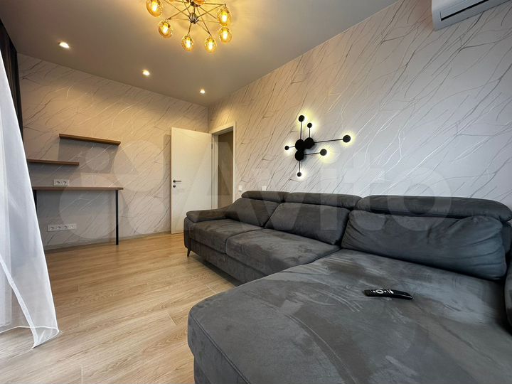 2-к. квартира, 60 м², 8/10 эт.