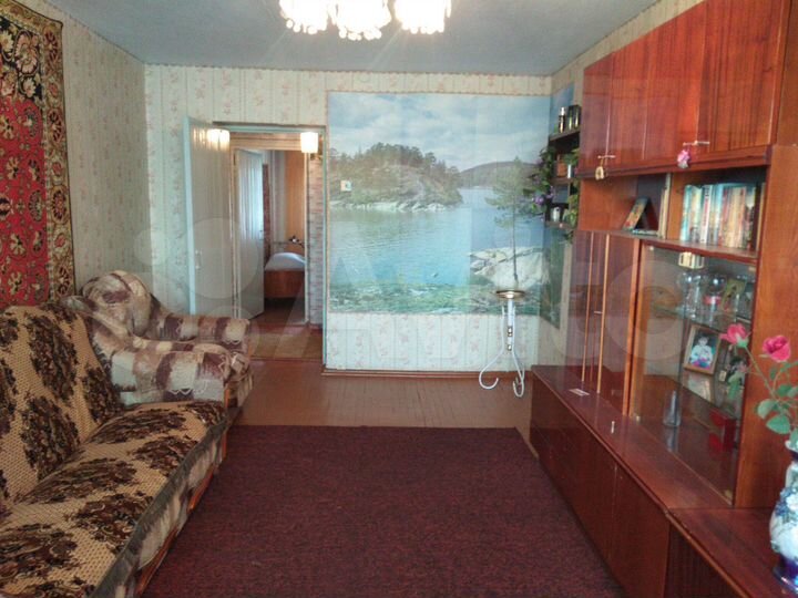 3-к. квартира, 56 м², 1/2 эт.