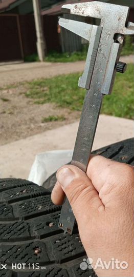 Bridgestone Blizzak Spike-01 185/60 R18 107T