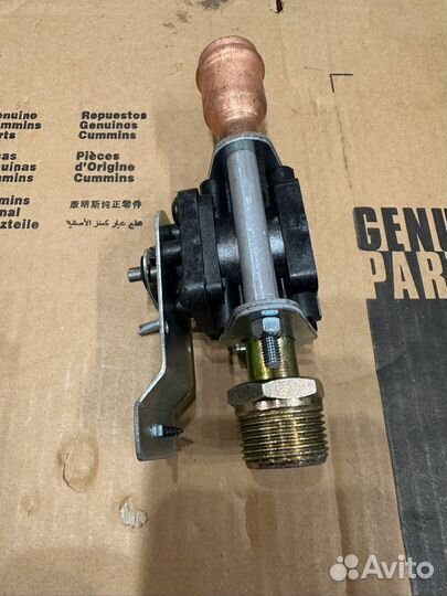 82-04823-000 Клапан нагревателя