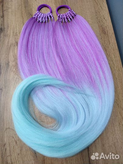 Цветной хвост на резинке из канекалона