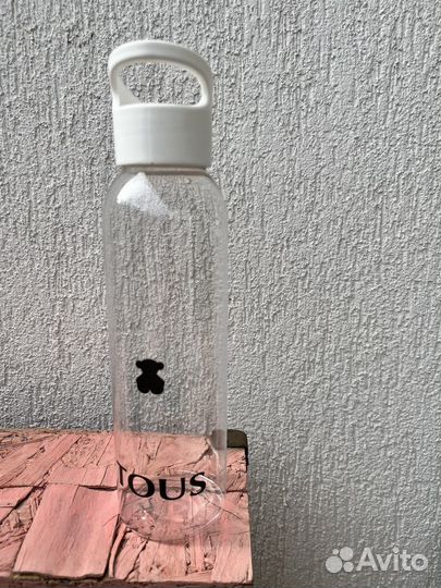 Фирменная бутылка эко пластик Тоус