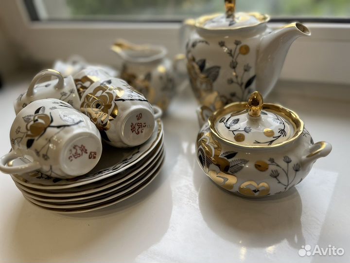 Кофейный сервиз. Золотая роза