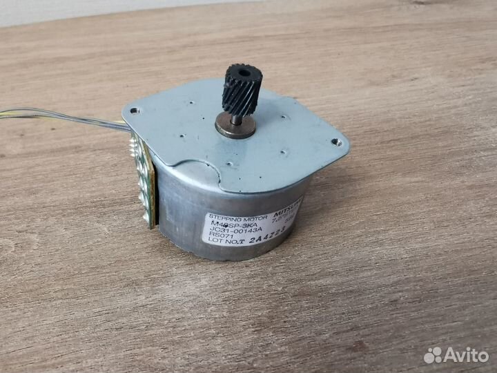 Двигатель Samsung JC31-00143A