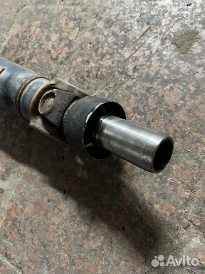 Карданный вал на Subaru Tribeca 2008 3.6