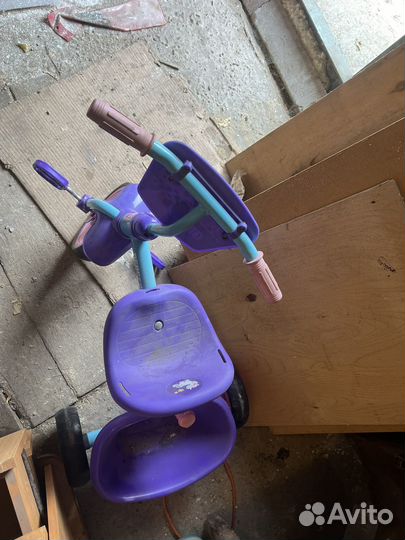 Детский трехколесный велосипед