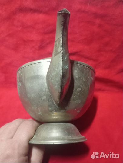 Чайник и молочница